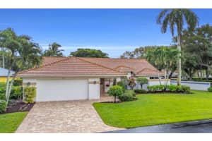 8216 SE Governors Way, Hobe Sound, FL 33455 - MLS#R11135121