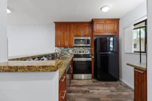 5280 Las Verdes Circle 216, Delray Beach, FL 33484 Sold 11/24/25