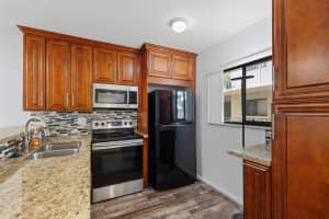 5280 Las Verdes Circle 216, Delray Beach, FL 33484 Sold 11/24/25