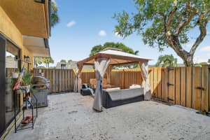 2409 24th Way, West Palm Beach, FL 33407 - MLS#R11135159