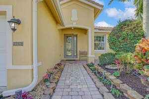 9328 Silent Oak Circle, West Palm Beach, FL 33411 - MLS#R11135162