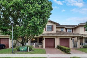 3532 Parkside Drive, Davie, FL 33328 Sold 12/02/25