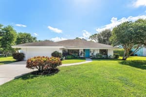 6048 Woodlake Road, Jupiter