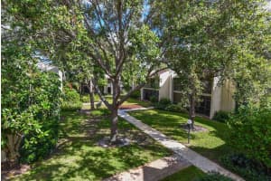 150 Pineview Road L6, Jupiter, FL 33469 - MLS#R11135271