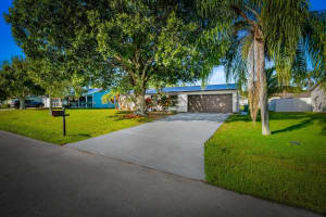 762 NE Lanfair Street, Port Saint Lucie, FL 34983 - MLS#R11135275