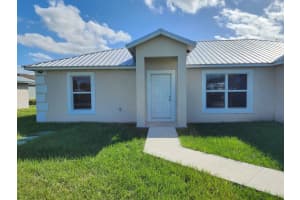 956 SE 39th Terrace, Okeechobee, FL 34974 - MLS#R11135338