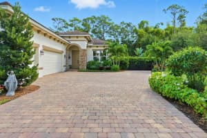 1016 SW Triste Way, Stuart, FL 34997 - MLS#R11135340