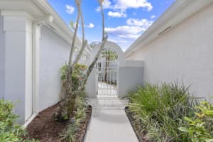 5 Brighton Court, Palm Beach Gardens, FL 33418 - MLS#R11135341