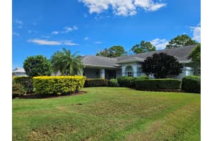 2888 SE Pace Drive, Port Saint Lucie, FL 34984 - MLS#R11135354