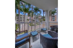 802 W Windward Way 210 Lantana, FL 33462 - Off Market