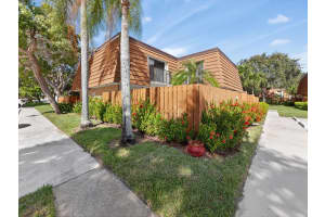 2524 25th Court, Jupiter, FL 33477 - MLS#R11135381