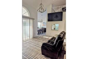 1975 Westminster Circle 4, Vero Beach, FL 32966 - MLS#R11135403