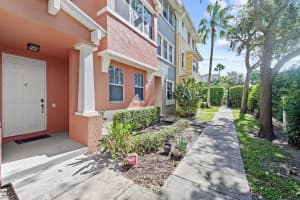 500 Pacific Grove Drive, West Palm Beach, FL 33401 - MLS#R11135475