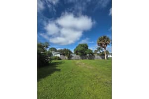 604 SE Madison Avenue, Stuart, FL 34996 - MLS#R11135491