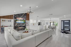 39 Edinburgh Drive, Palm Beach Gardens, FL 33418 - MLS#R11135499