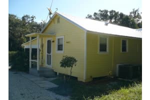 2917 N Old Dixie Highway, Fort Pierce, FL 34946 Sold 01/02/26