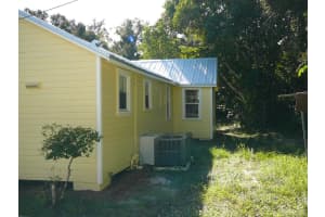 2917 N Old Dixie Highway, Fort Pierce, FL 34946 - MLS#R11135502