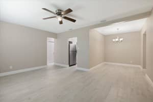 807 S 12th Street, Fort Pierce, FL 34950 - MLS#R11135518