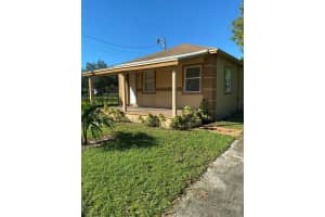 529 N 13th Street, Fort Pierce, FL 34950 Sold 01/23/26