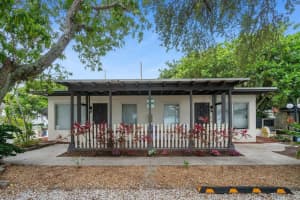 131 S Federal Highway 4, Lake Worth Beach, FL 33460 - MLS#R11135556