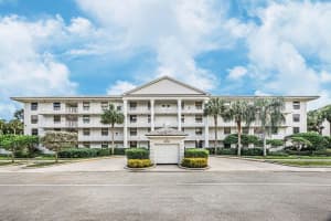 3630 Whitehall Drive 301, West Palm Beach, FL 33401 - MLS#R11135563