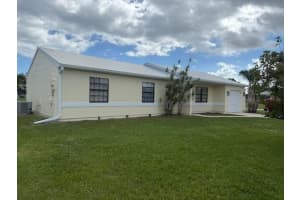 1561 SE Arenson Lane, Port Saint Lucie, FL 34952 - MLS#R11135576