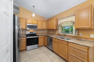 1165 SE 40th Avenue, Okeechobee, FL 34974 - MLS#R11135579