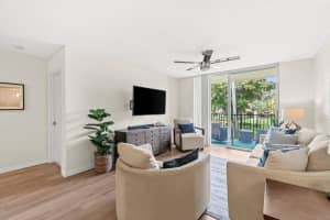 127 Yacht Club Way, Hypoluxo, FL 33462 - MLS#R11135583