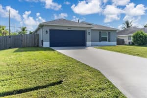 1633 SW Diamond Street, Port Saint Lucie, FL 34953 - MLS#R11135591