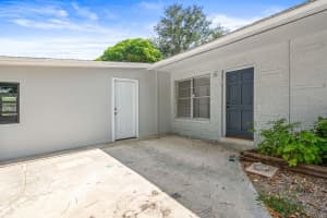 2213 2nd Street, Vero Beach, FL 32962 - MLS#R11135638