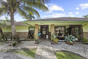 6438 Gunclub Road, West Palm Beach, FL 33415 - MLS#R11135647