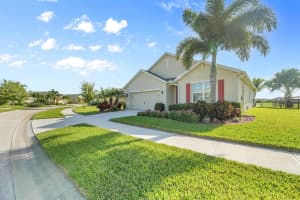 2785 Granville Manor, Vero Beach, FL 32968 - MLS#R11135687