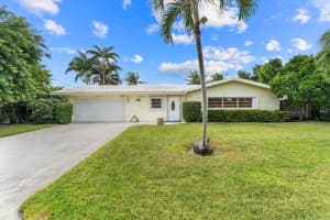 8415 Pine Tree Lane, Lake Clarke Shores, FL 33406 Sold 12/23/25