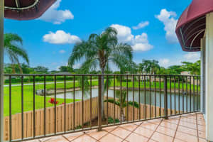 4075 Village Drive D, Delray Beach, FL 33445 - MLS#R11135718