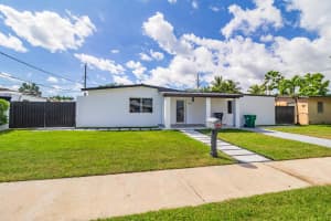 11014 Westwood Lake Drive, Miami, FL 33165 - MLS#R11135753