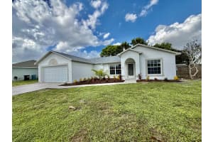 849 SW Thrift Avenue, Port St Lucie, FL 34953 - MLS#R11135775
