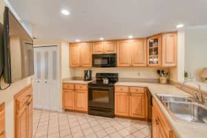 28 Uno Lago Drive, Juno Beach, FL 33408 - MLS#R11135828