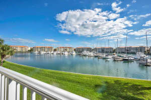 10 Harbour Isle 206 Drive E 206, Fort Pierce