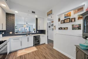 10 Harbour Isle 206 Drive E 206, Fort Pierce, FL 34949 - MLS#R11135846