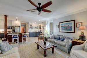 1961 W Pebble Path, Vero Beach, FL 32963 - MLS#R11135853