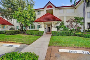 107 Half Moon Circle H1, Hypoluxo, FL 33462 - MLS#R11135868