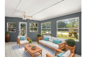 6236 4th Street, Vero Beach, FL 32968 - MLS#R11135887