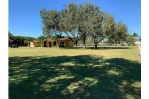 16693 Deer Path Lane, Wellington, FL 33470 - MLS#R11135891