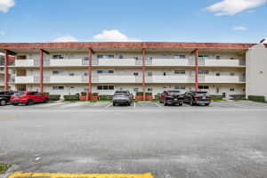 411 S Hollybrook Drive 104, Pembroke Pines, FL 33025 Sold 03/31/26