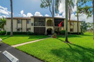 329 Knotty Pine Circle D-1, Greenacres, FL 33463 - MLS#R11135902