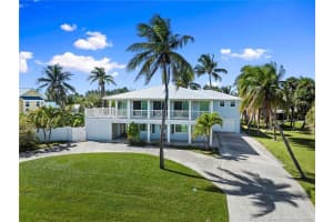 1911 Surfside Drive, Fort Pierce, FL 34949 - MLS#R11135907