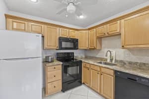 137 Burgundy C # 137, Delray Beach, FL 33484 Sold 12/15/25