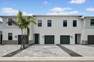 7638 SW Lucy Lane, Stuart, FL 34997 - MLS#R11135931