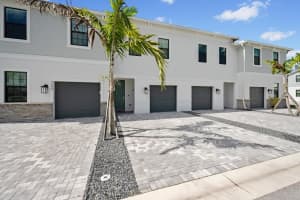 7638 SW Lucy Lane, Stuart, FL 34997 - MLS#R11135931