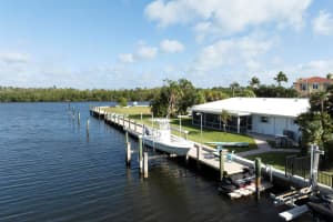 8585 Palm Street, Hobe Sound, FL 33455 - MLS#R11135933